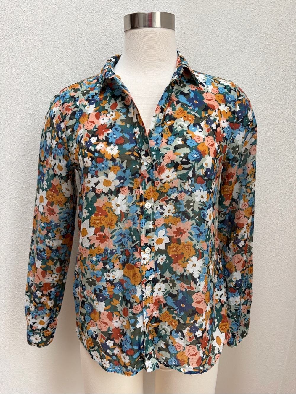 Sezane Floral Pierro Shirt Fall Flowers Button Up Blouse Silk Blue Size Small 36 - Picture 2 of 10